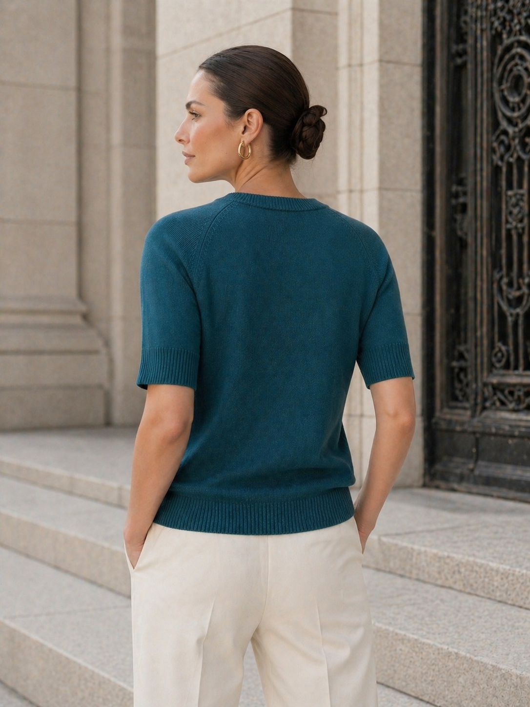 Fine-knit 100% Organic Cotton Raglan Blouse with Bamboo Buttons