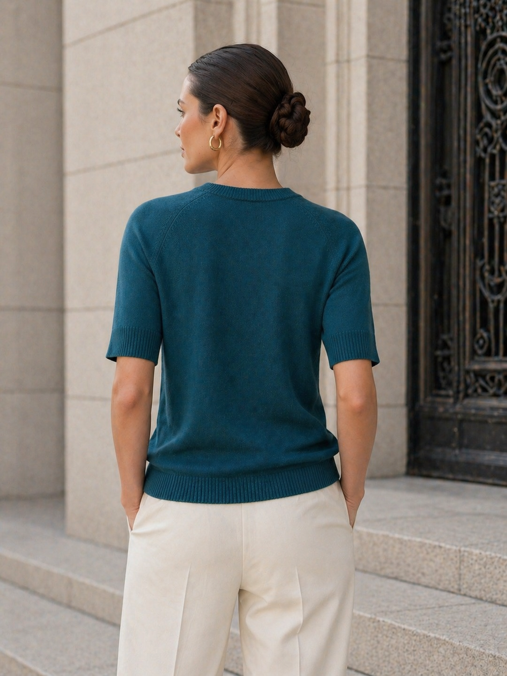 Fine-knit 100% Organic Cotton Raglan Blouse with Bamboo Buttons